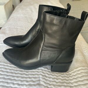 Dolce Vita Bryson Bootie